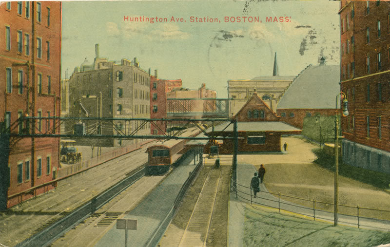 Vintage Postcard: Huntington Avenue Railroad Station